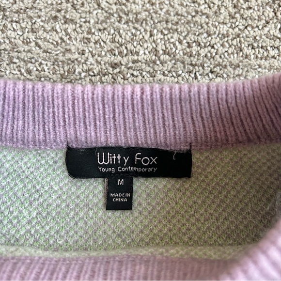 Witty Fox Women’s Sweater Size Medium - Picture 7 of 11